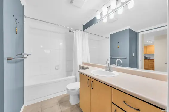 210 175 East 10th Street, North Vancouver For Sale - image 12