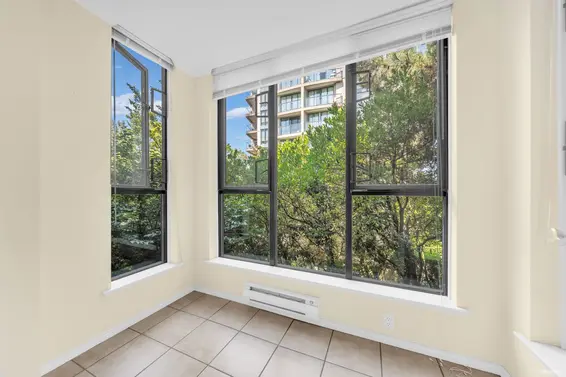 210 175 East 10th Street, North Vancouver For Sale - image 3