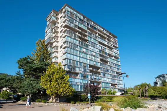 708 150 24th Street, West Vancouver