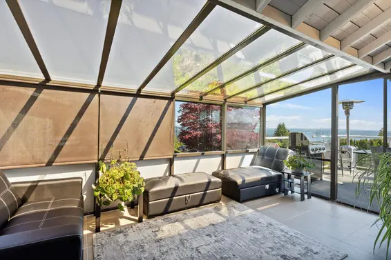1111 Gilston Road, West Vancouver For Sale - image 17