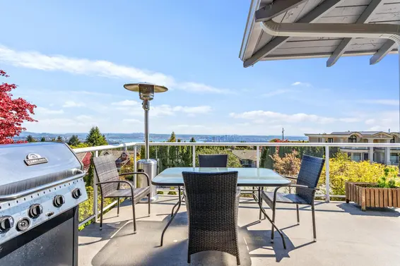 1111 Gilston Road, West Vancouver For Sale - image 18