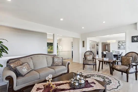 1111 Gilston Road, West Vancouver For Sale - image 34