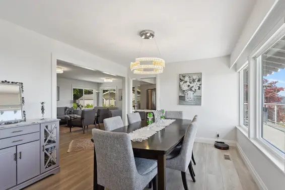 1111 Gilston Road, West Vancouver For Sale - image 36