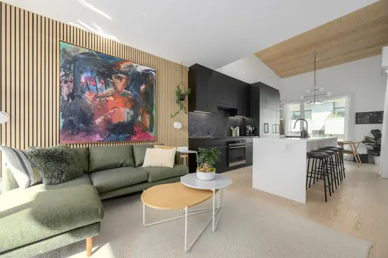 204 650 East 2nd Street, North Vancouver