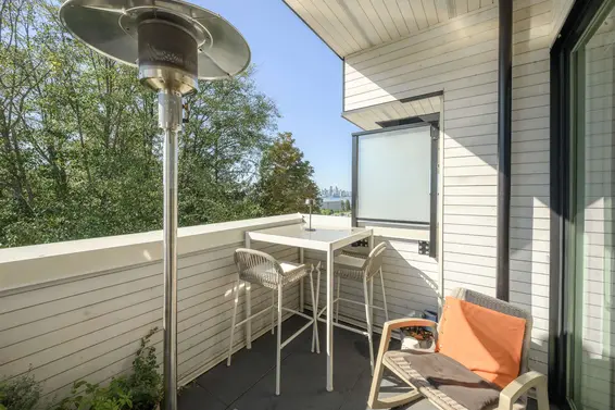 204 650 East 2nd Street, North Vancouver For Sale - image 6