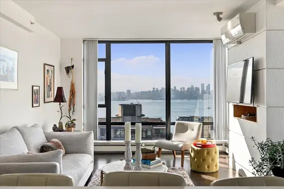 1803 151 West 2nd Street, North Vancouver
