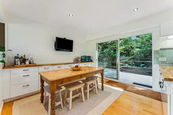 385 Oceanview Road, Lions Bay For Sale - image 12