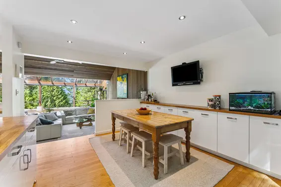 385 Oceanview Road, Lions Bay For Sale - image 13