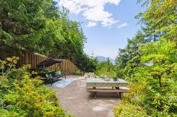 385 Oceanview Road, Lions Bay For Sale - image 35
