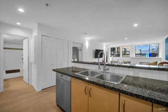 207 305 Lonsdale Avenue, North Vancouver For Sale - image 10