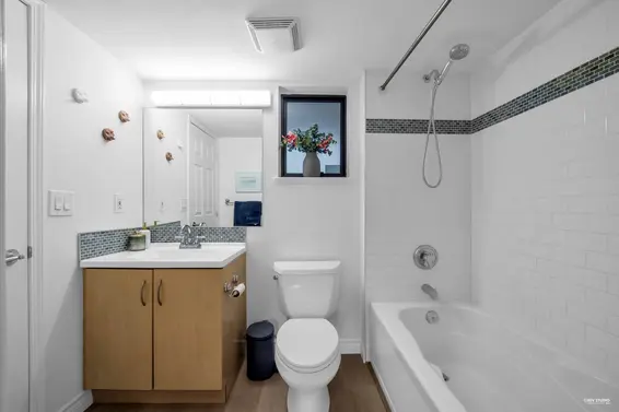 207 305 Lonsdale Avenue, North Vancouver For Sale - image 21