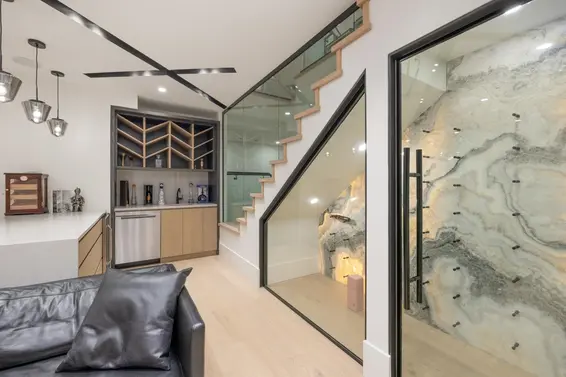 392 Ventura Crescent, North Vancouver For Sale - image 18