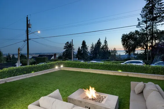 392 Ventura Crescent, North Vancouver For Sale - image 2
