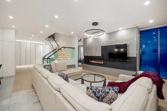 392 Ventura Crescent, North Vancouver For Sale - image 5