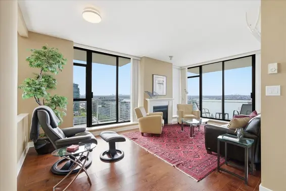 1601 155 West 1st Street, North Vancouver