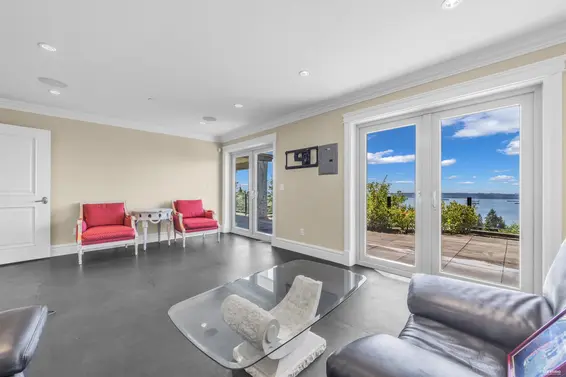 2562 Garden Court, West Vancouver For Sale - image 21