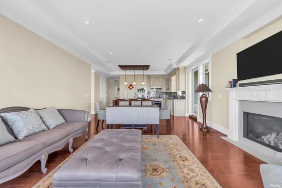 2562 Garden Court, West Vancouver For Sale - image 3