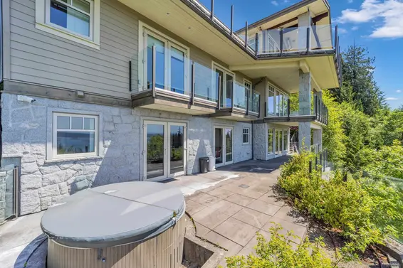 2562 Garden Court, West Vancouver For Sale - image 34