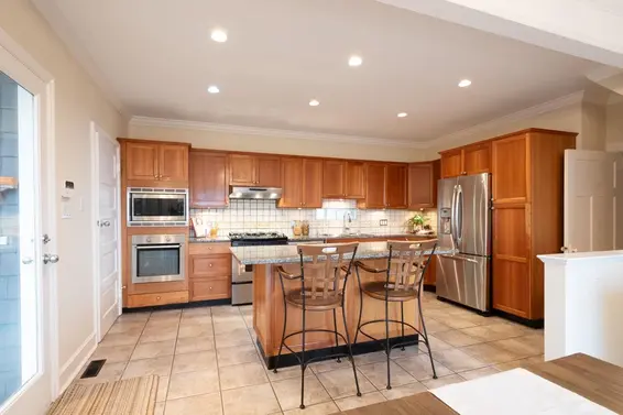 1461 27th Street, West Vancouver For Sale - image 4
