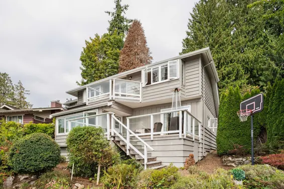 2616 Haywood Avenue, West Vancouver For Sale - image 16