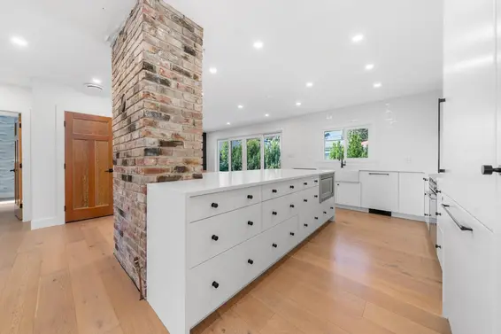 532 East 18th Street, North Vancouver For Sale - image 6