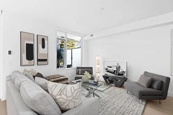 301 1331 Marine Drive, West Vancouver For Sale - image 3