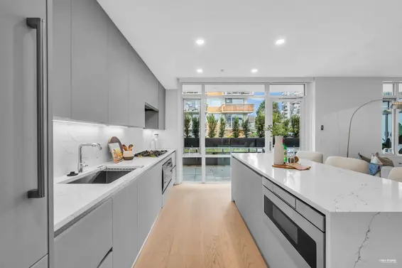301 1331 Marine Drive, West Vancouver For Sale - image 39