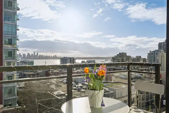 602 131 East 3rd Street, North Vancouver For Sale - image 3