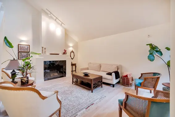 18 1550 Larkhall Crescent, North Vancouver For Sale - image 6