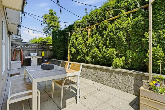 112 155 East 3rd Street, North Vancouver For Sale - image 2