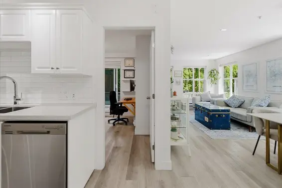 112 155 East 3rd Street, North Vancouver For Sale - image 22