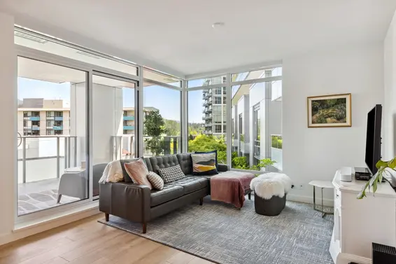 404 1500 Fern Street, North Vancouver For Sale - image 2