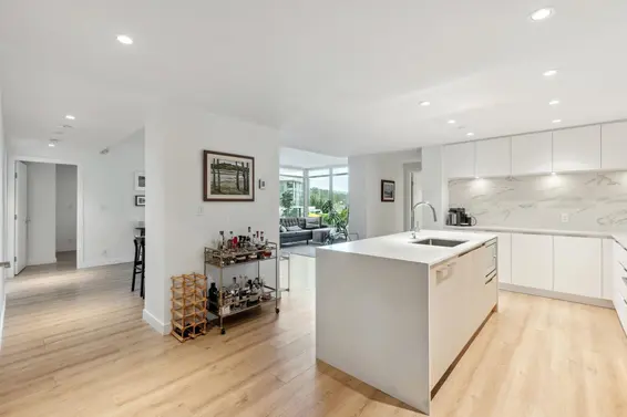404 1500 Fern Street, North Vancouver For Sale - image 8