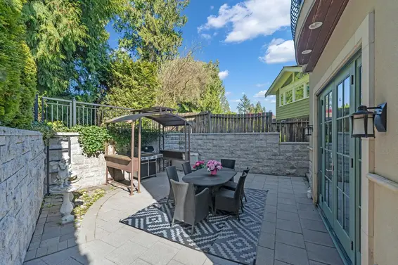 4348 Erwin Drive, West Vancouver For Sale - image 15