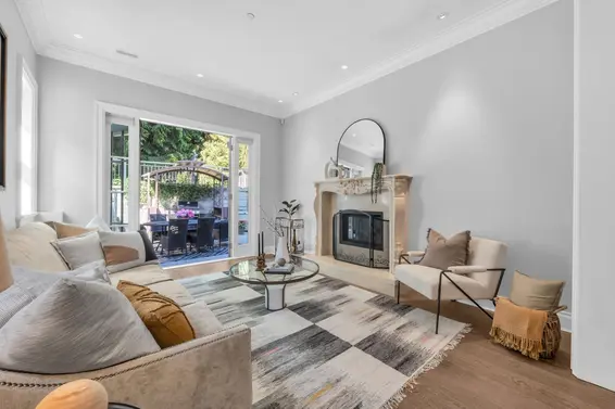 4348 Erwin Drive, West Vancouver For Sale - image 17