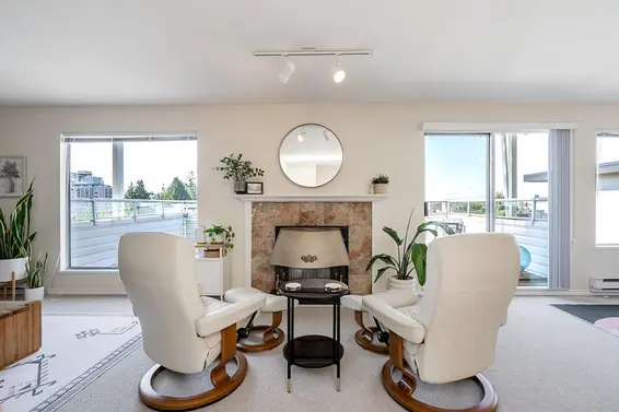 238 West 4th Street, North Vancouver For Sale - image 4
