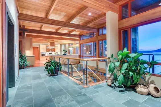 5363 Kew Cliff Road, West Vancouver For Sale - image 11
