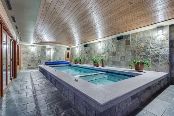 5363 Kew Cliff Road, West Vancouver For Sale - image 23