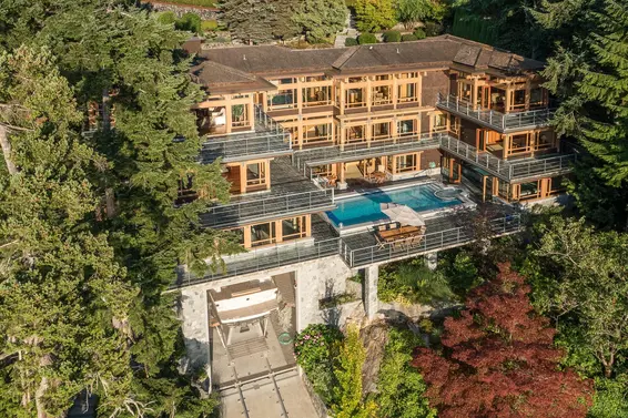 5363 Kew Cliff Road, West Vancouver For Sale - image 3