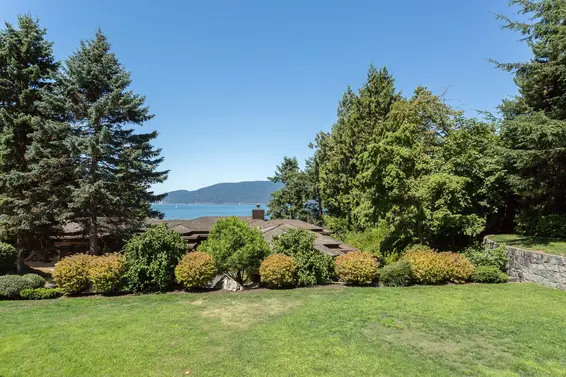 5363 Kew Cliff Road, West Vancouver For Sale - image 33