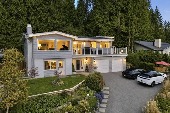 668 Alpine Court, North Vancouver