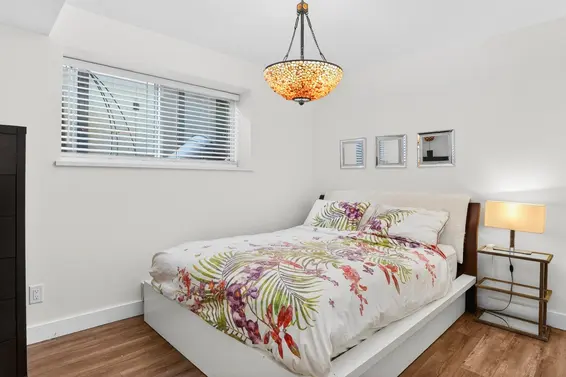 668 Alpine Court, North Vancouver For Sale - image 23