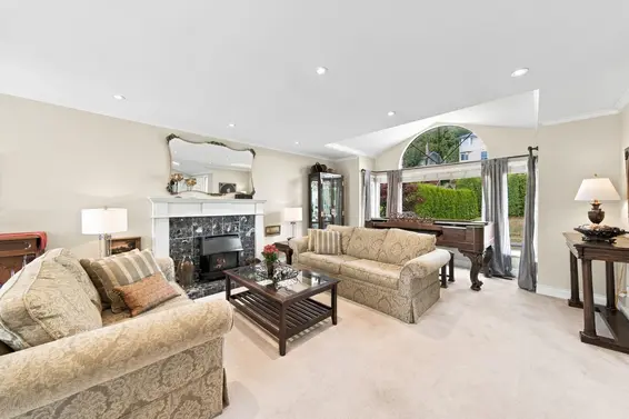 3950 Sparrow Lane, North Vancouver For Sale - image 3