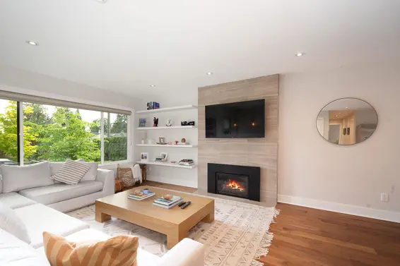 328 East 22nd Street, North Vancouver For Sale - image 5