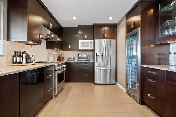 3883 Delbrook Avenue, North Vancouver For Sale - image 10