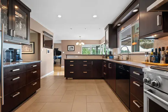 3883 Delbrook Avenue, North Vancouver For Sale - image 13