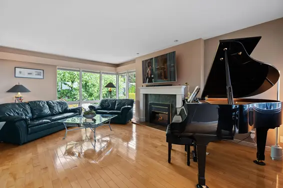 3883 Delbrook Avenue, North Vancouver For Sale - image 14
