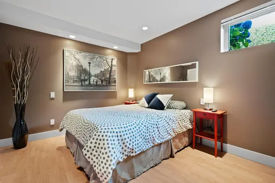 3883 Delbrook Avenue, North Vancouver For Sale - image 19