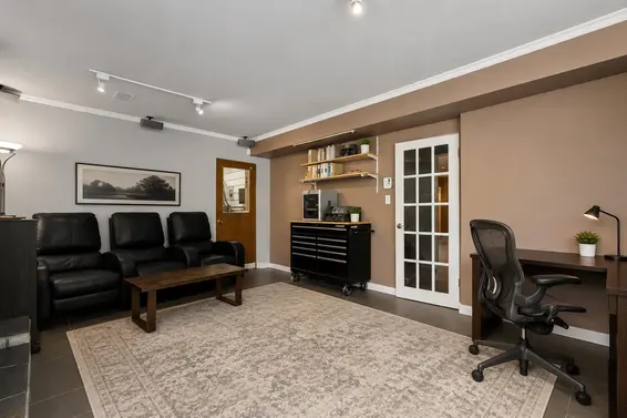 3883 Delbrook Avenue, North Vancouver For Sale - image 22