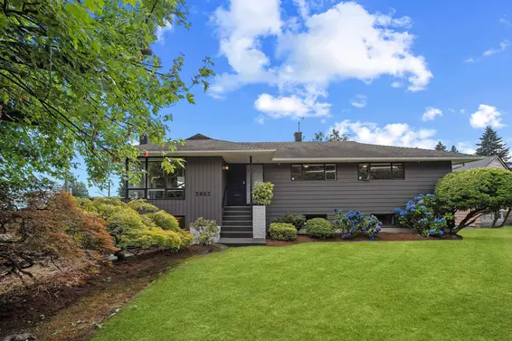 3883 Delbrook Avenue, North Vancouver For Sale - image 23